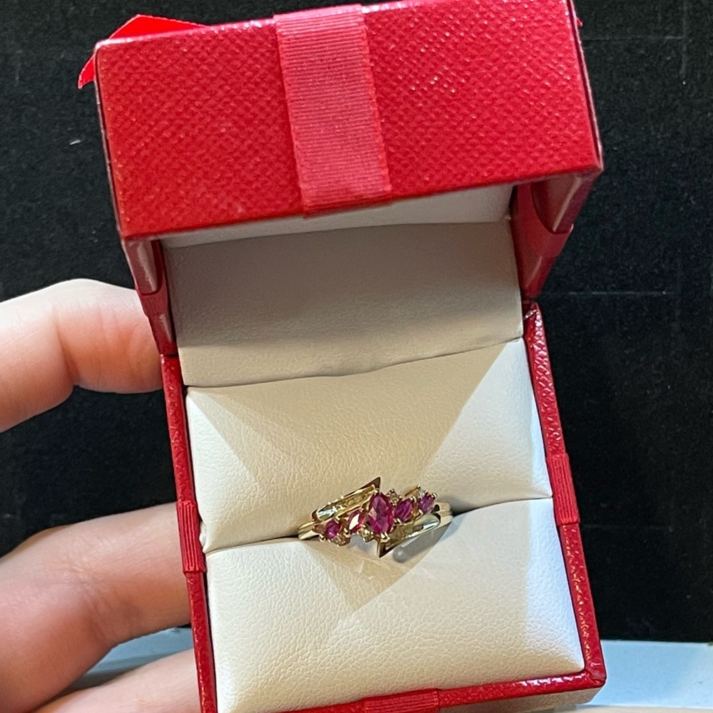 Ruby Ring - Picture 5 of 7